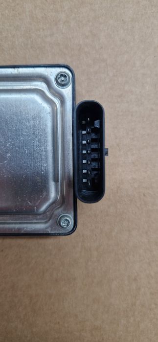 Radar sensor distronic vw 2q0907.561h