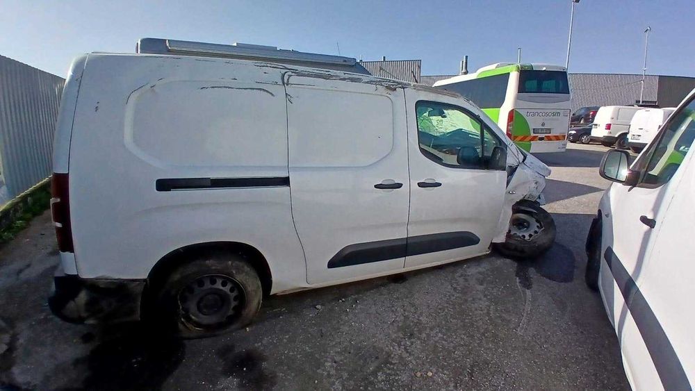 Peugeot PARTNER 1.6 BlueHdi C/FRIO DE CONGELAÇÃO E CAIXA TERMICA