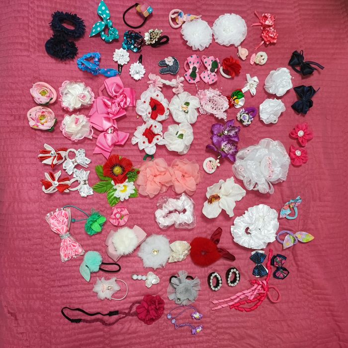 Резинки, заколки для волосся, аксесуари для волосся великий асортимент