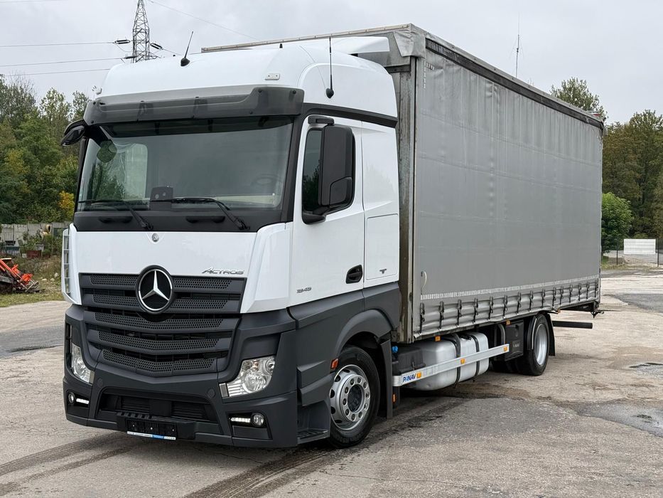 Mercedes-Benz