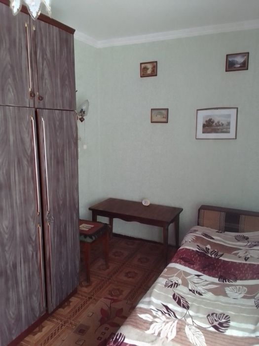 Оренда окремої кімнати для працюючої жінки Виноградар