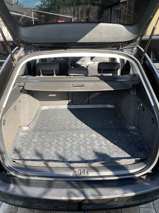 Продам Skoda Octavia 1,6 mpi
