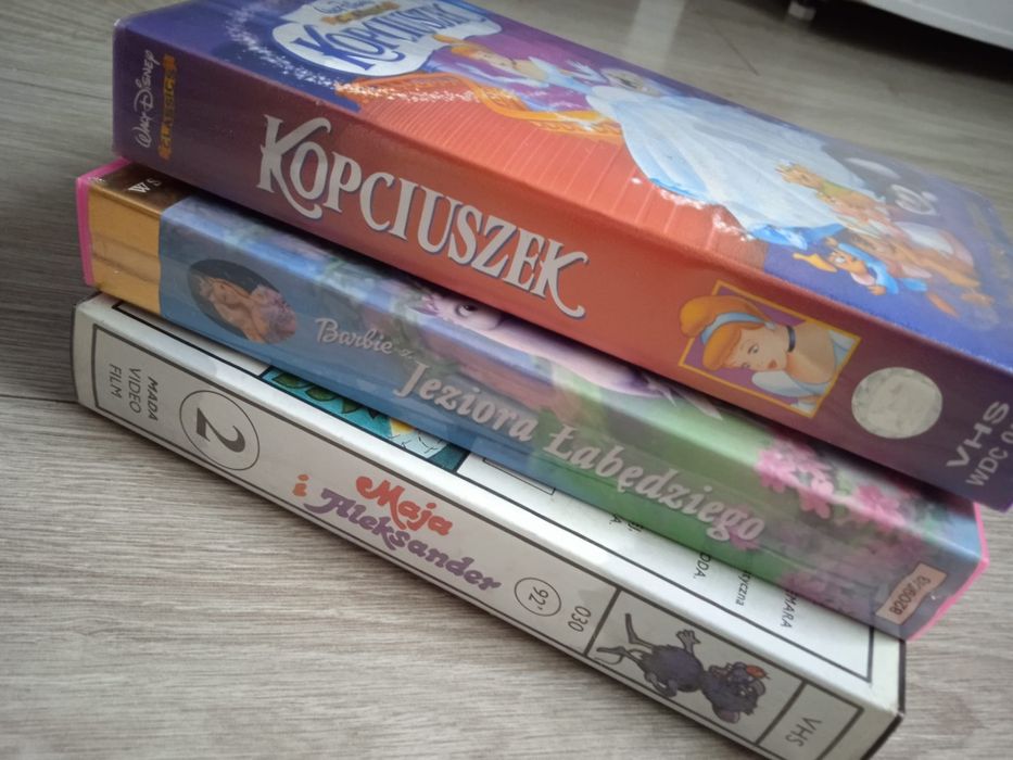 Zestaw bajek na kasetach VHS. Klasyki dla dzieci