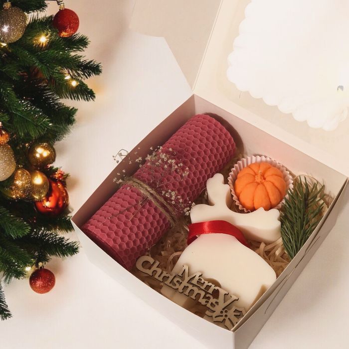 Подарункові набори ( новорічні, смішні, з ялинковими прикрасами)