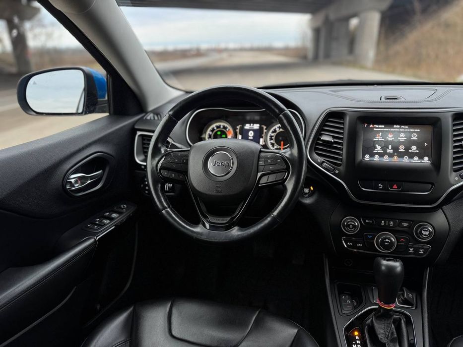 Продам Джип чарокі