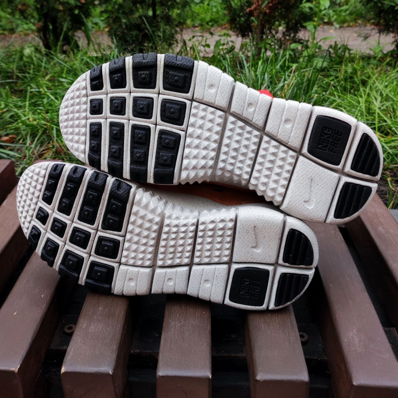 Nike free run 201 hot sale