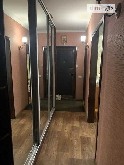 Продаж трьохкімнатної квартири 5/9 пов Розділ. кімнати Сади №14851