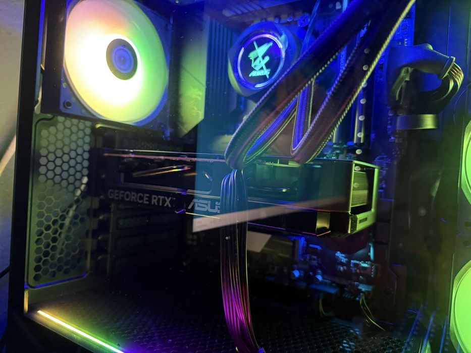 PC Gaming Ryzen 7 5800XT/RTX5060/ 32GB RAM/1TB SSD NVME P/Despachar