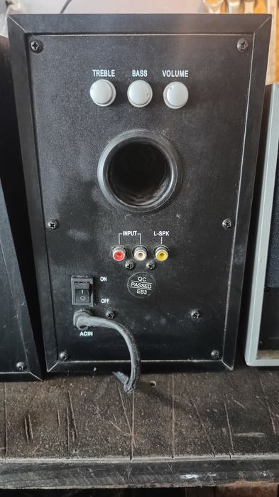 Subwoofer 2x tracer + 4x głośniki logitech