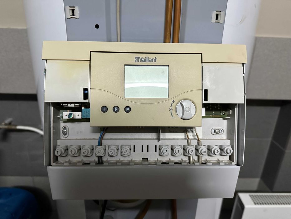 Сонячна геліосистема Vaillant AuroSTEP VIH SN 250 i на запчастини
