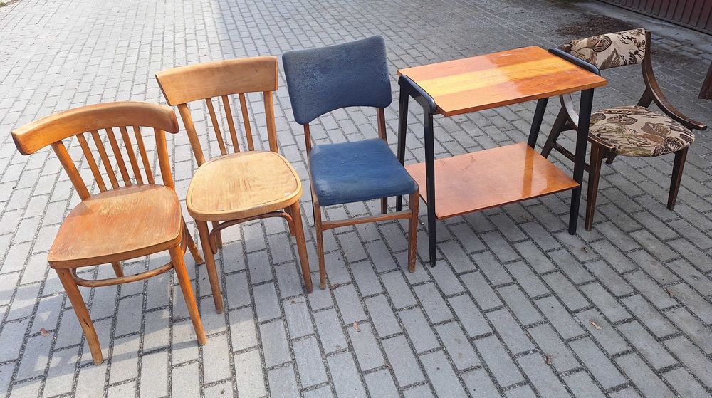 Meble PRL, skoczek, motylek, Hałas, Thonet, krzesła PRL, Chierowski