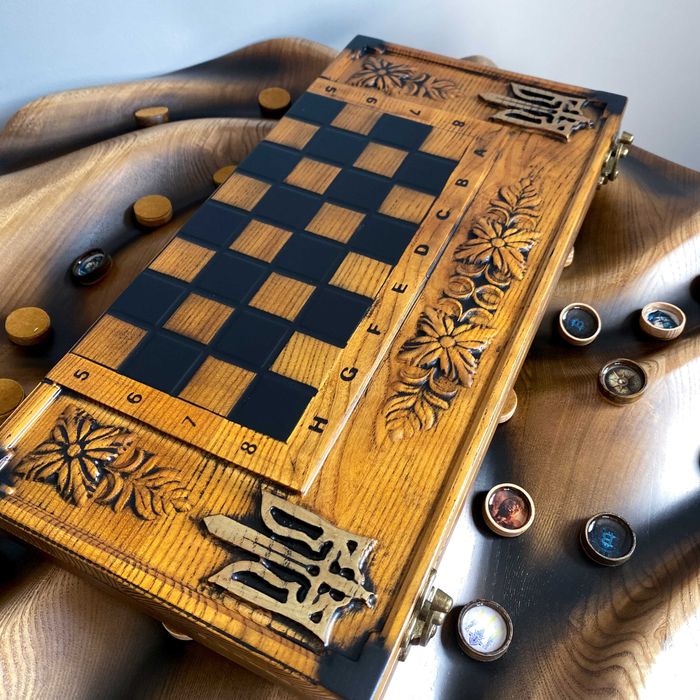 Шахи/нарди 3 в 1 з дерева з Тризубом України — ПОДАРУНОК ДЛЯ ЧОЛОВІКА