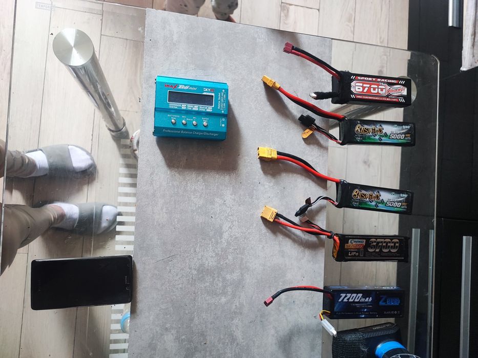Autko Rc  plus baterie i piloty
