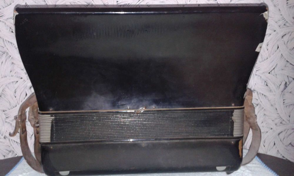 Продам Итальянский Антикварный Аккордеон Skandalli(Brevetto)