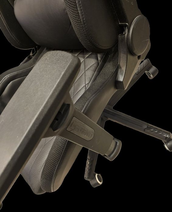 Fotel gamingowy LEGEND jysk do gier gry