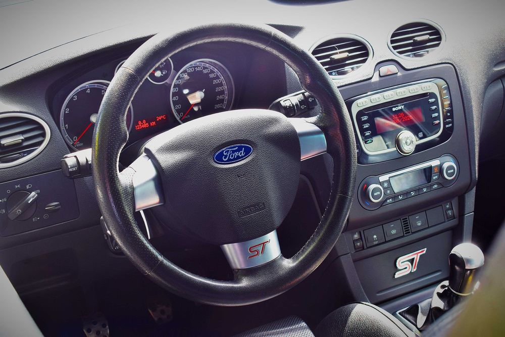 Ford Focus ST225