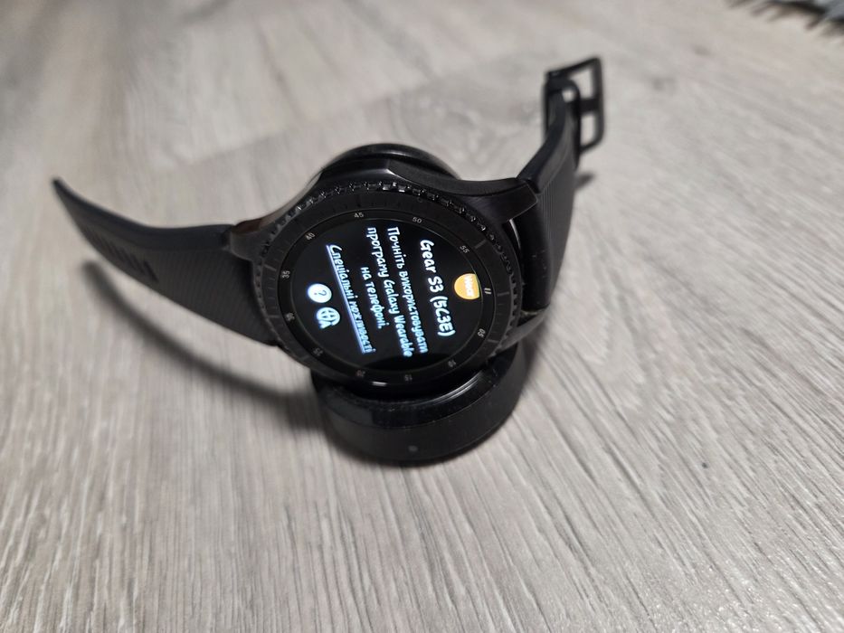 Samsung gear3,смарт годинник