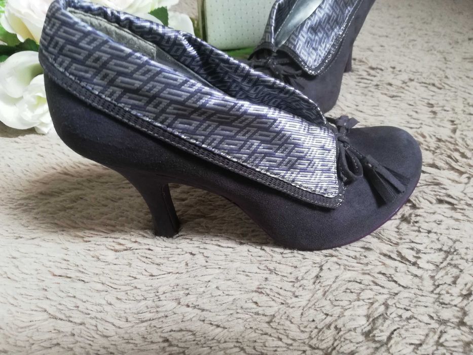 Ruby Shoo Damskie Obcasy  Zamsz, Z Ozdobnymi Chwostami