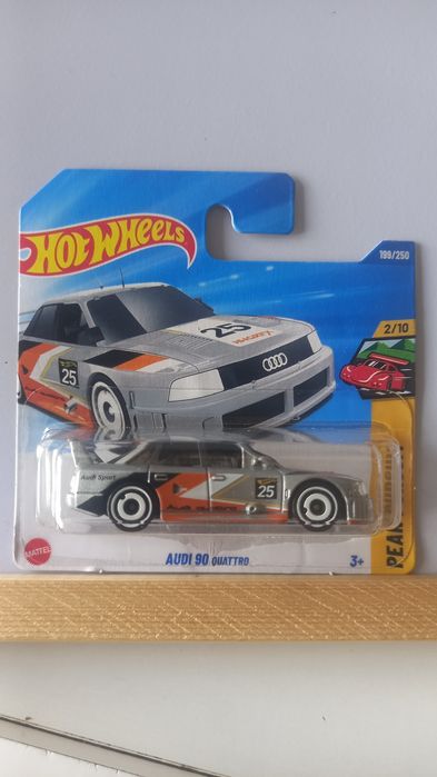 Hot wheels conjunto de 4