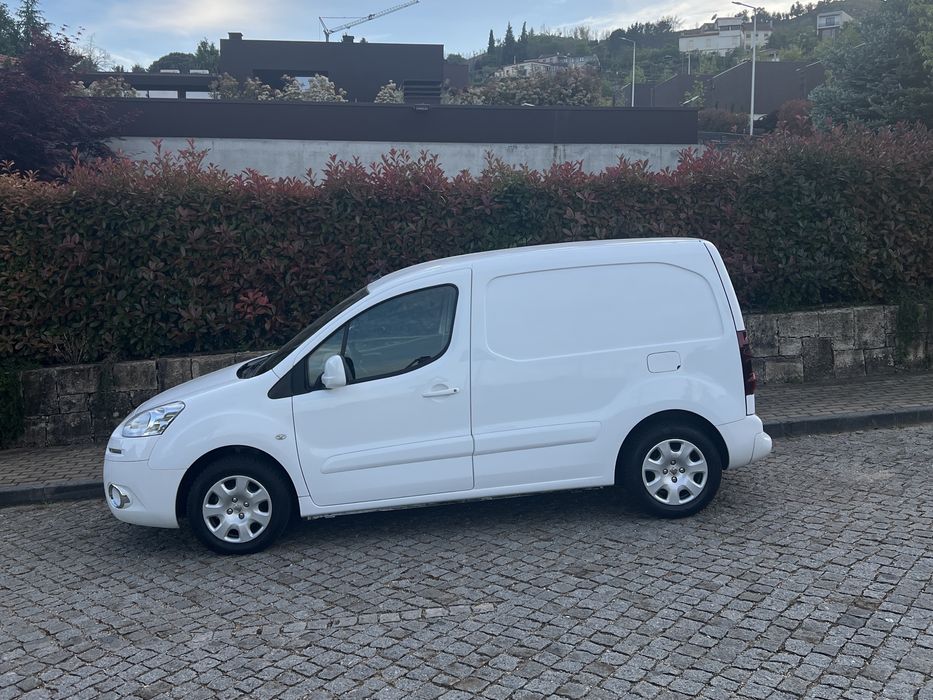 Peugeot Partner 1.6HDI 90cv ( 3 Lugares )