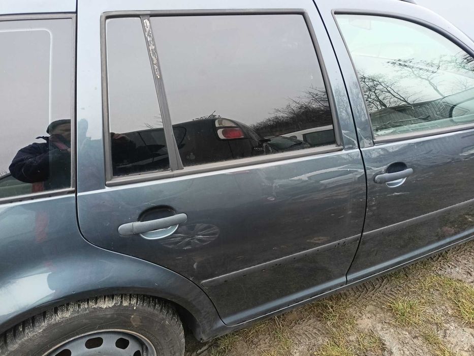 vw golf 4 bora wersja 5 drzwi LC7V