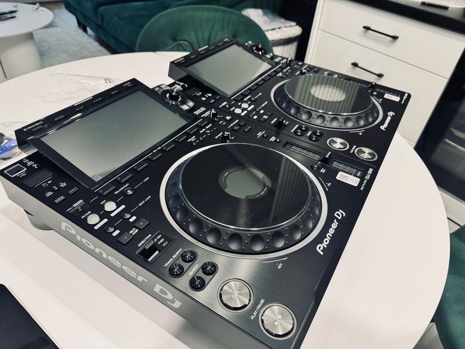 2 x Pioneer Dj CDJ 3000