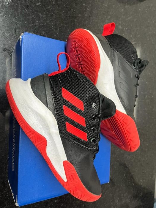 Sapatilhas Adidas Ownthegame