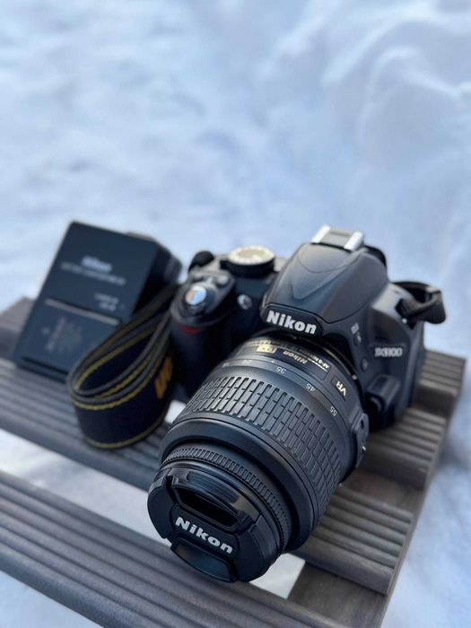 Фотоапарат, Nicon3100 з об'єктивом 18-55