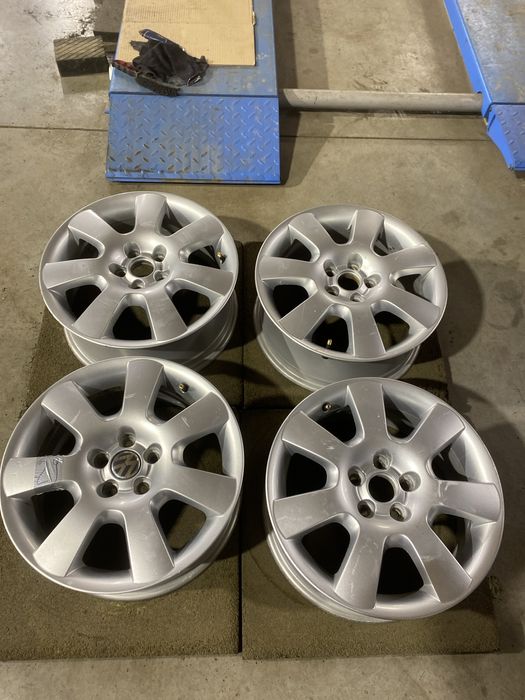 29. Felgi borbet 16 6.5jx16 et42 5x100 vw skoda audi seat wysylam