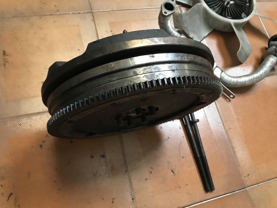 Mitsubishi Pajero 3.2 DId 2002 - pecas de motor e outras