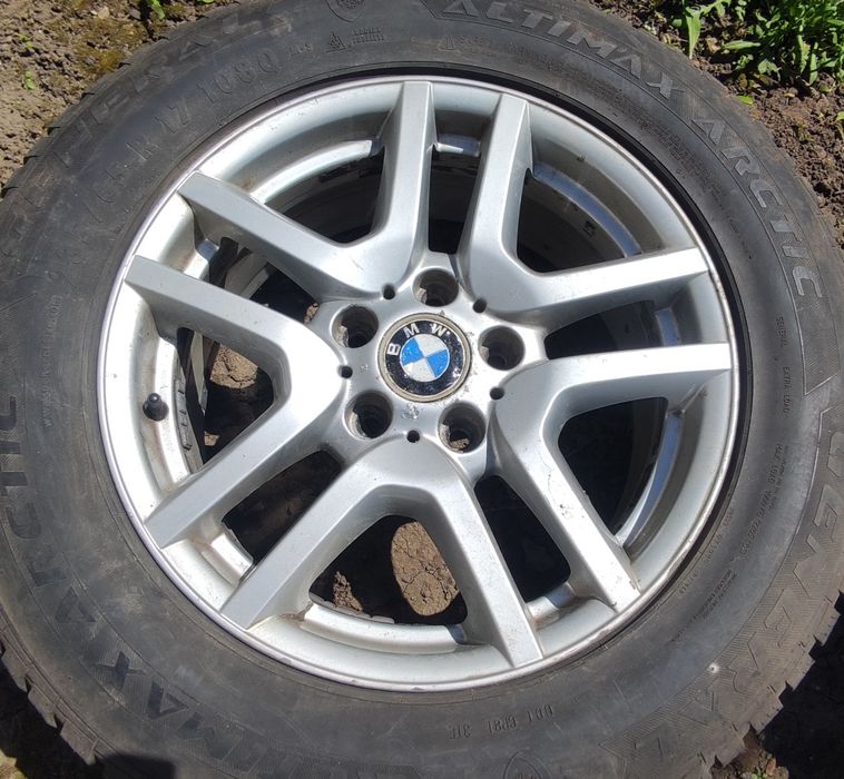 Продам диски BMW x5 E53 R17 с шинами