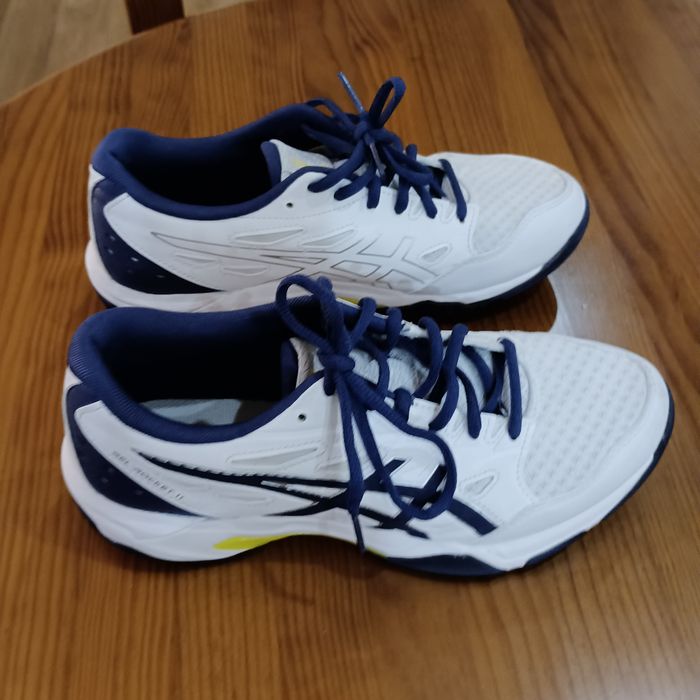 Tênis badminton/padel . Praticamente novo.Baixa precos !