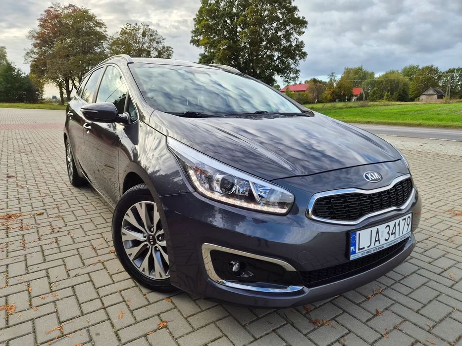 Kia Ceed 1.6 CRDI 110KM*Navi*LEDY*Kamera*Tempomat*Parktronik*Hak