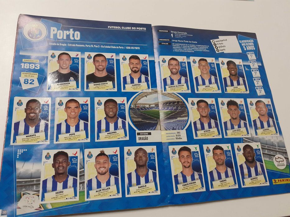 Caderneta cromos futebol 2020-21