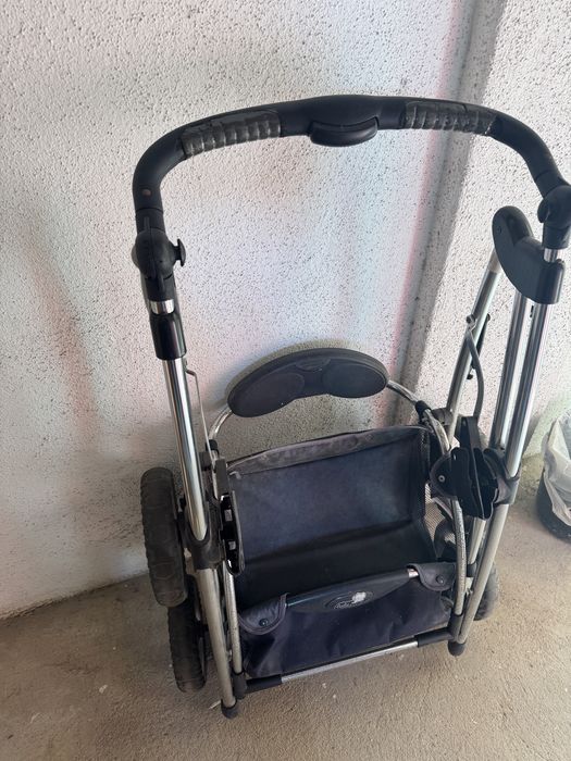 Carrinho de bebé425334419919349760