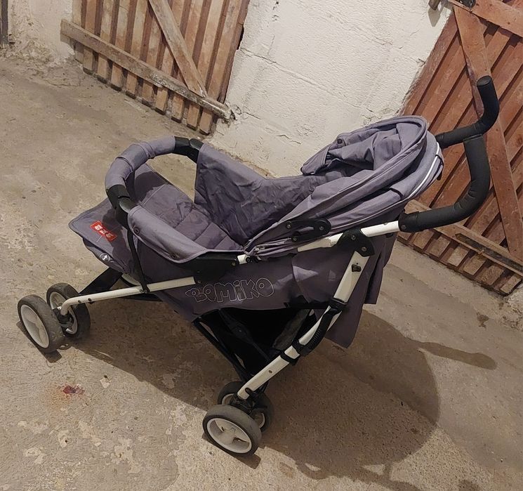Wózek spacerowy Bomiko
