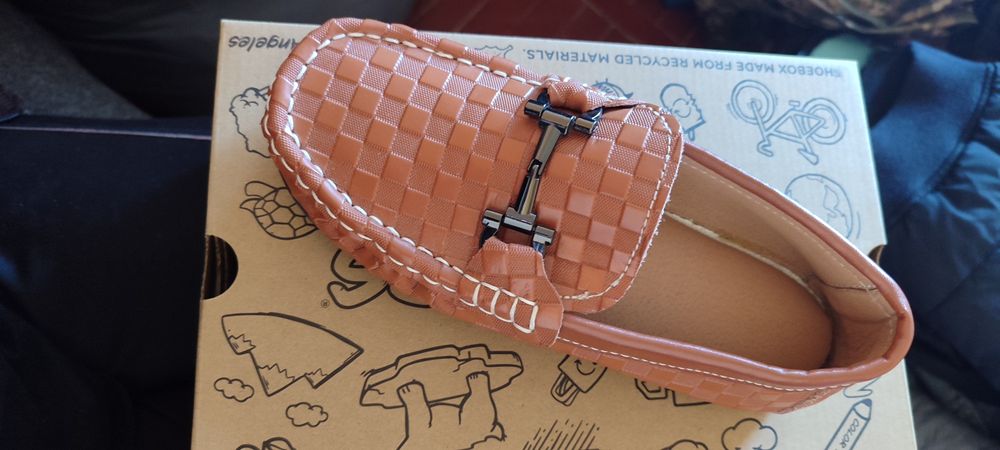 Продам мокасини шкіряні