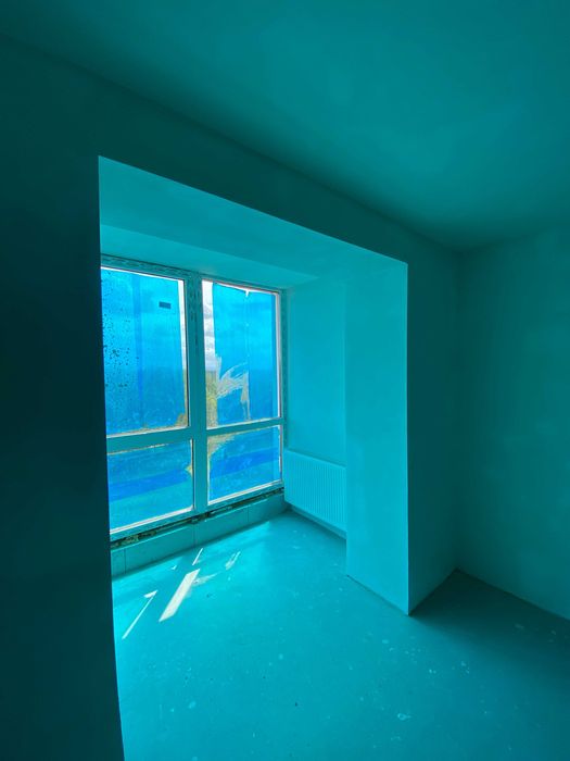 Продається велика 2кв з чорновими робота в сучасному ЖК