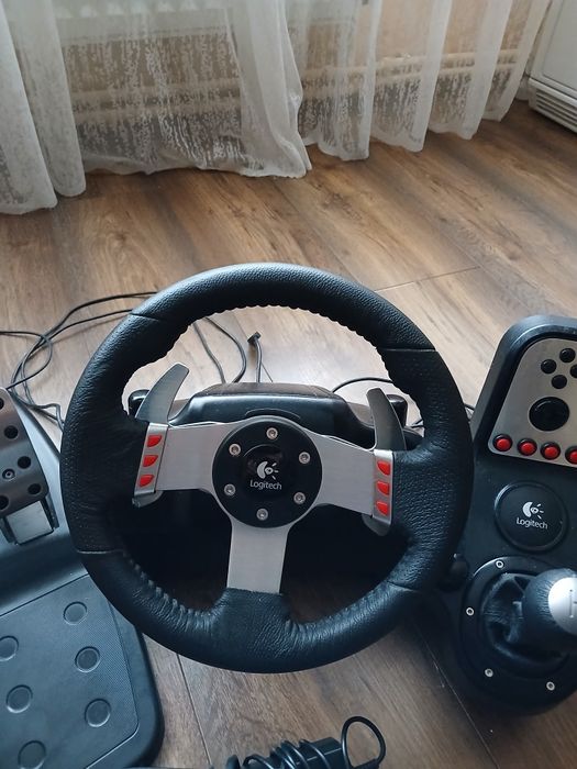 Руль Logitech g27