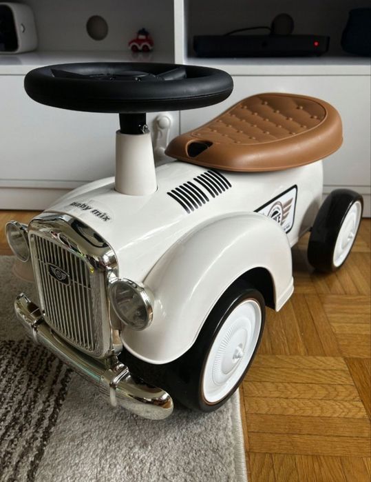 Jeździk dla dziecka samochód auto