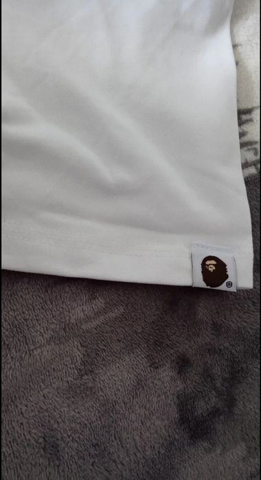 bialo różowa koszulka bape