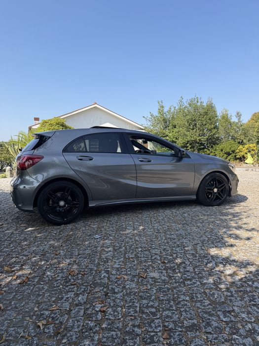 Mercedes Classe A180 AMG Caixa Automatica