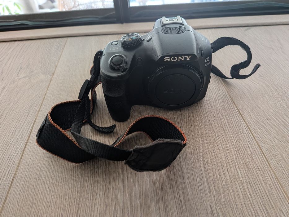 Câmara Sony Alfa 3000