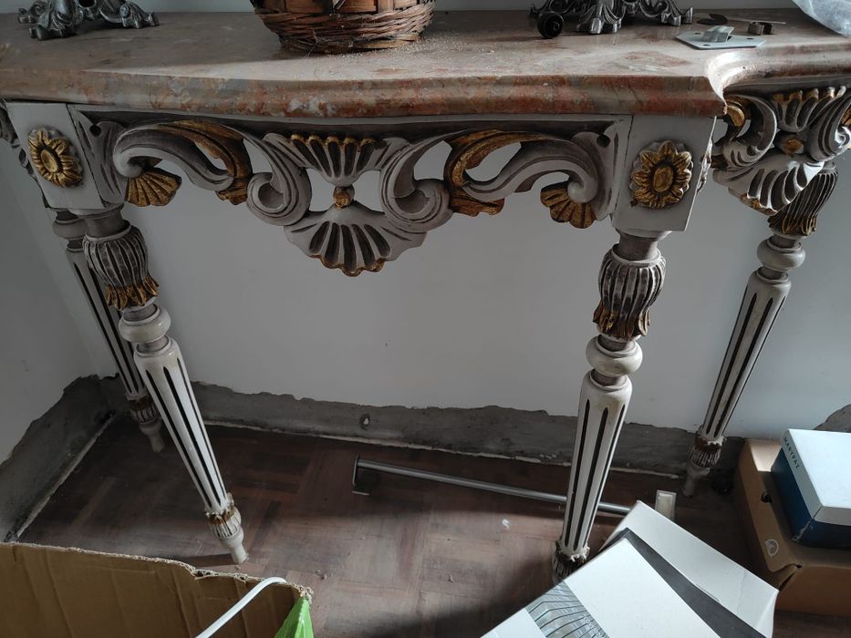 Credência com espelho