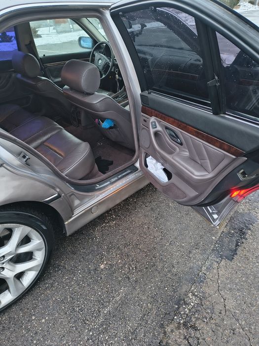 BMW e38 728i plus gaz