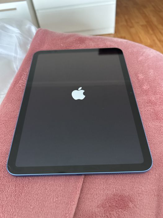 Apple ipad 10TH GEN 2022 64GB blue