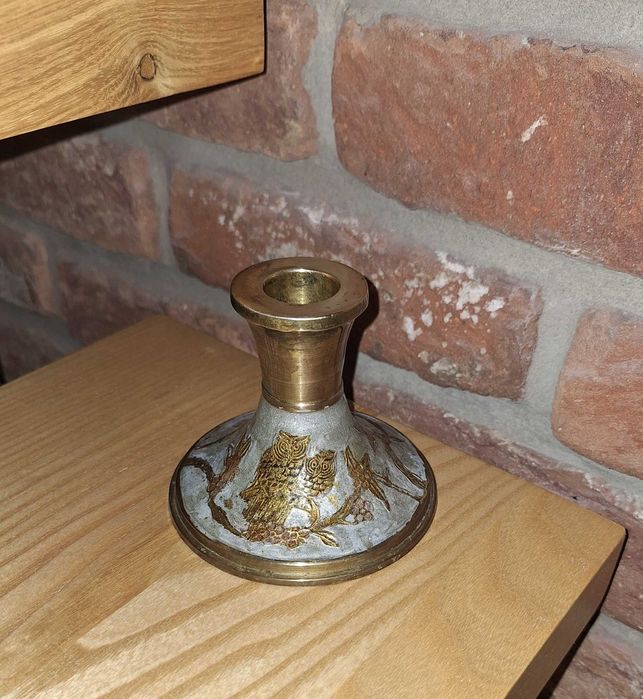 Indyjski mosiężny świecznik emaliowany