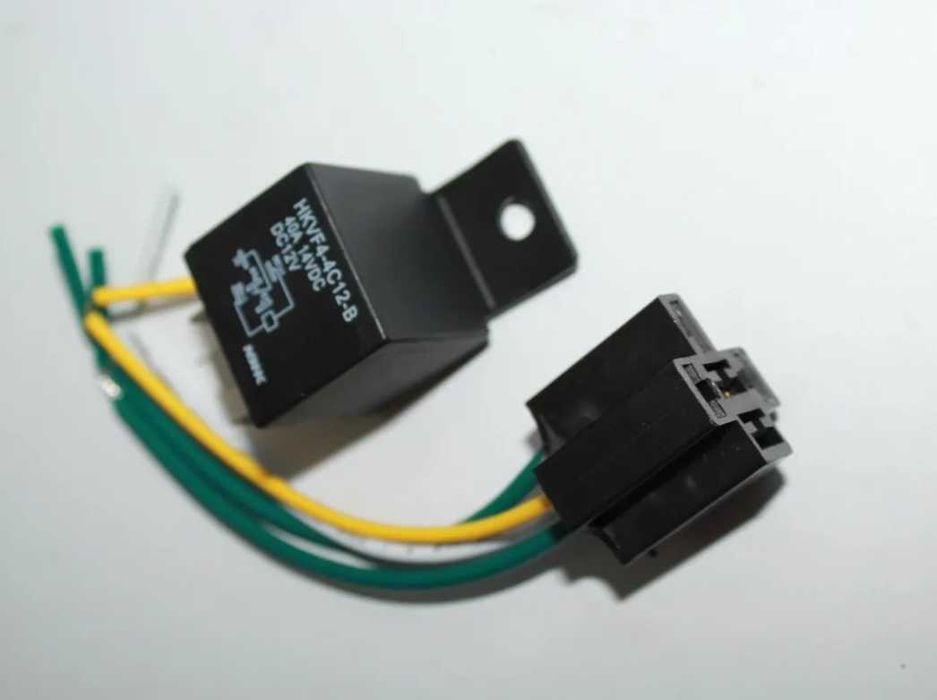 Relé Fusível Relay HKVF4-4C12-B 40A 14VDC DC12V 4Pins (NOVO)