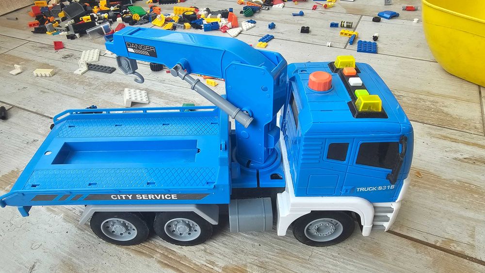 Інерційна машинка автовоз евакуатор із звуковими сигналами.