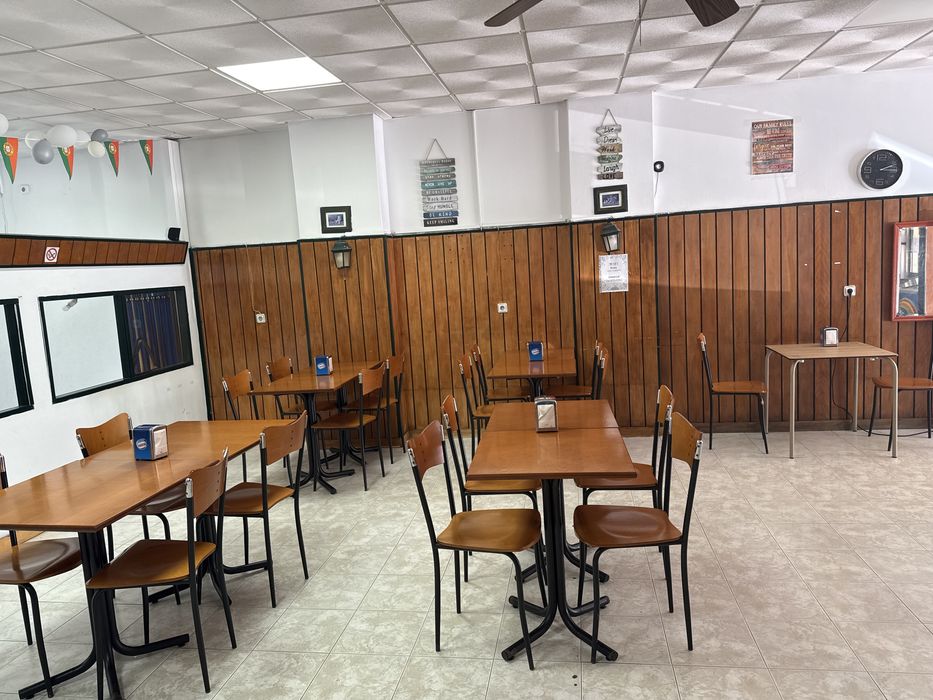 Sale of mini mercada e cafe